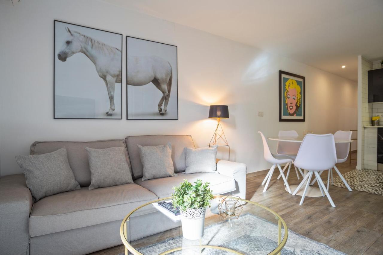 The White Flats Les Corts Apartment Barcelona Ngoại thất bức ảnh