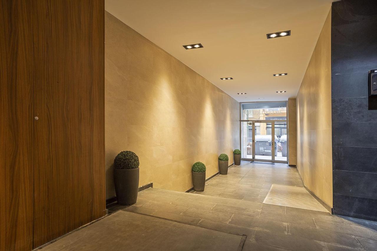The White Flats Les Corts Apartment Barcelona Ngoại thất bức ảnh